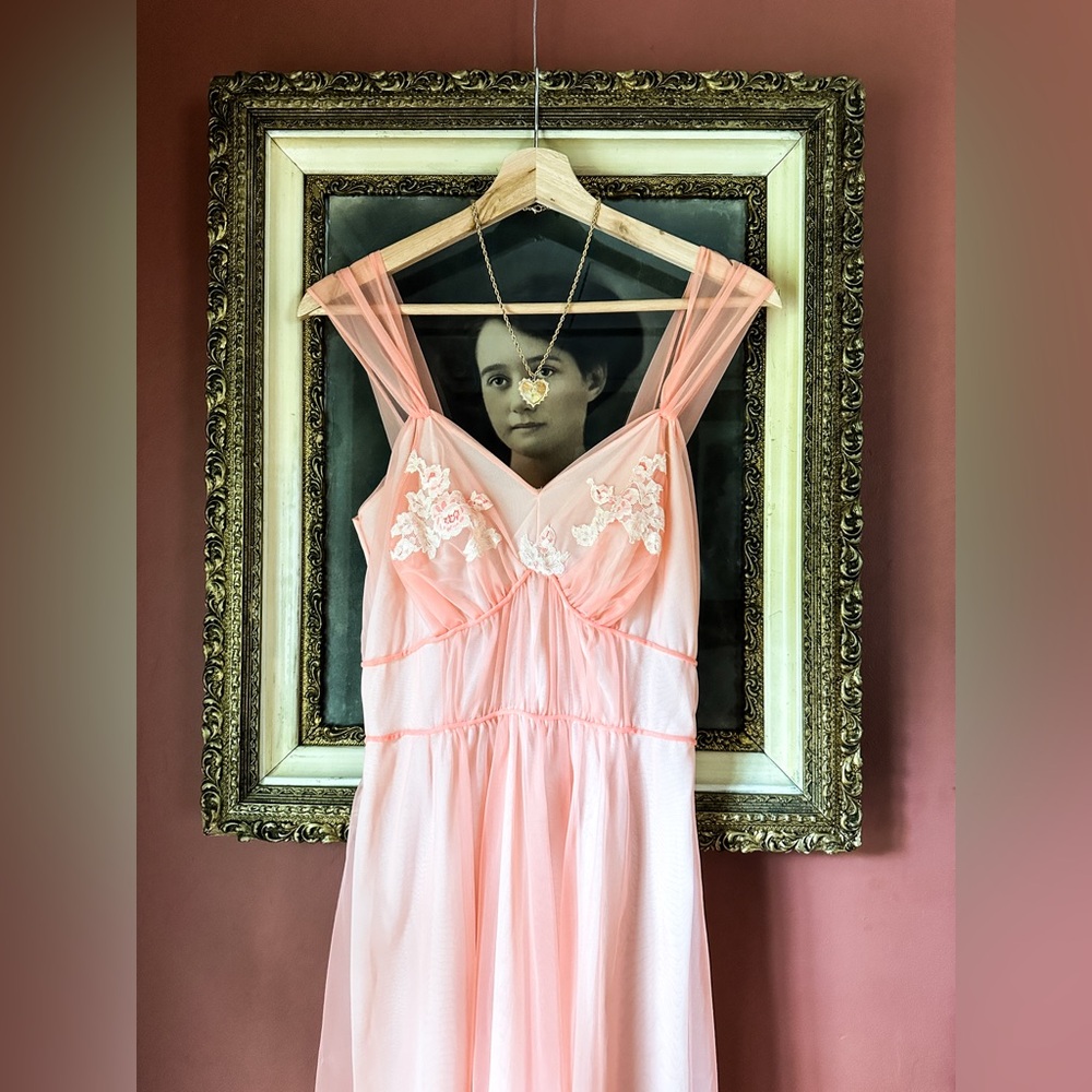 Vintage 50s Artemis Peach Lace Chiffon Gown